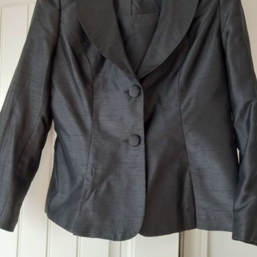 Suit